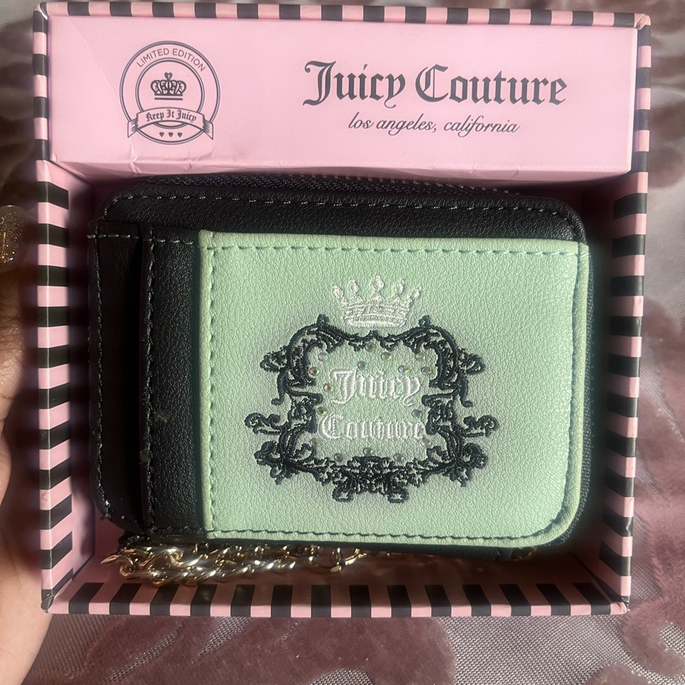 Juicy Couture Mint and Black Card Holder with Chain Accent - Picture 2 of 2